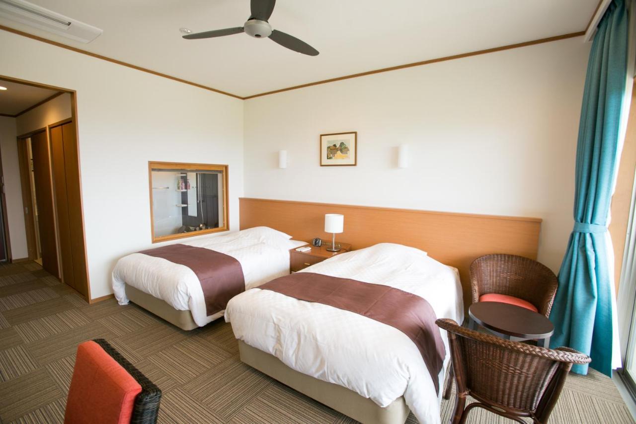 Ishigaki  Sakura Resort Hotel Ishigaki מראה חיצוני תמונה