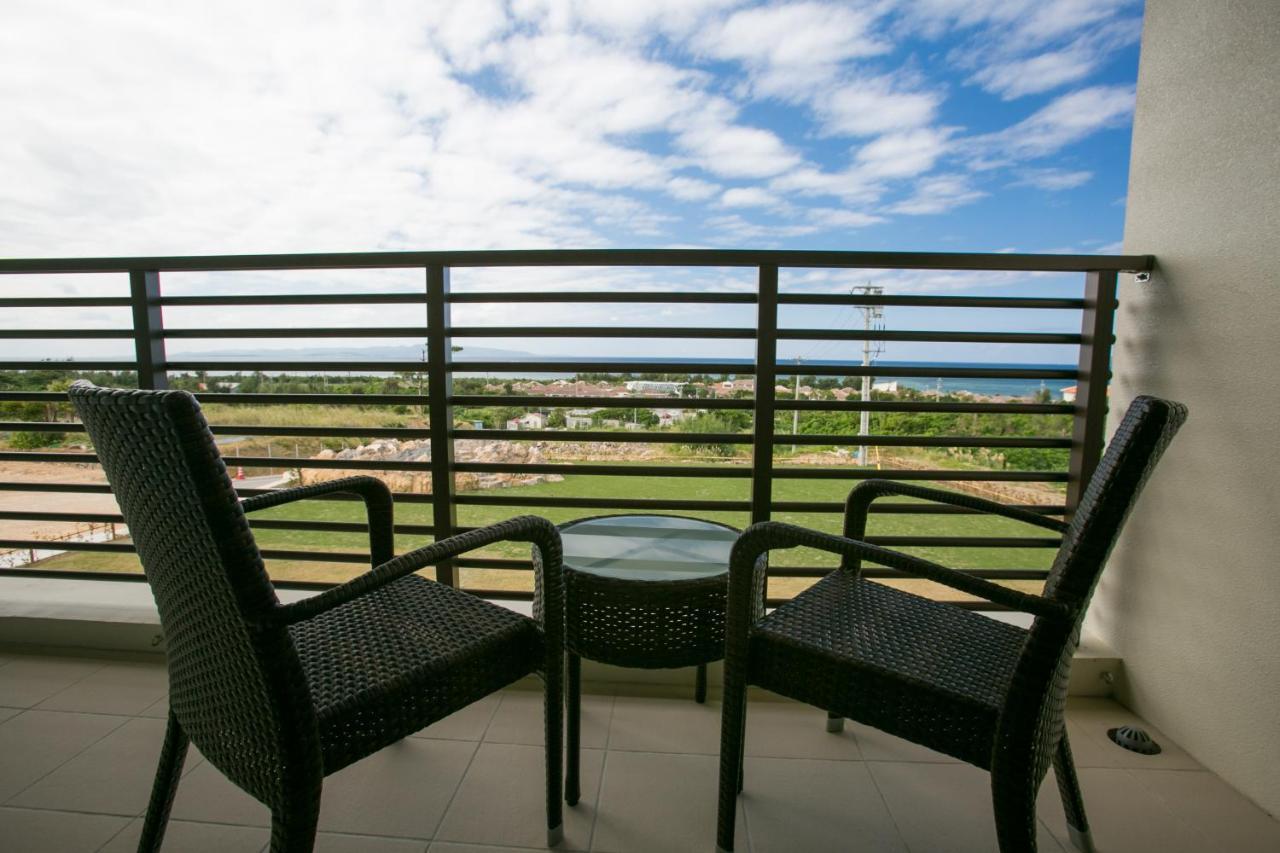 Ishigaki  Sakura Resort Hotel Ishigaki מראה חיצוני תמונה